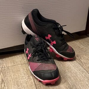Under Armour Black and Pink Athletic Cleats